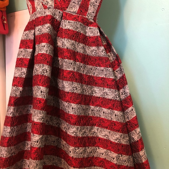 Party dress - Picture 3 of 10